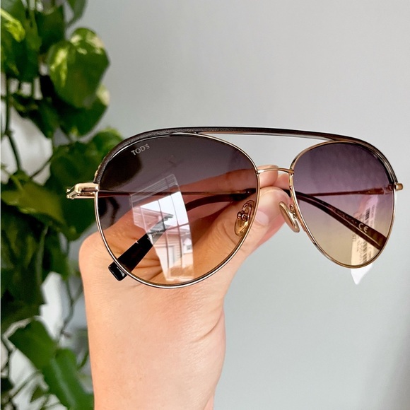 Tod’s Leather Frame Gold & Brown Aviator Sunglasses - Picture 5 of 15